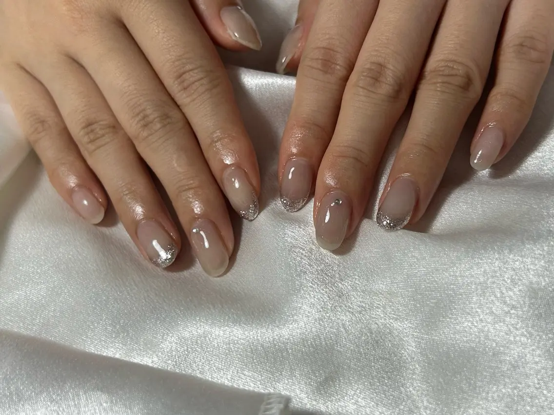 ネイル オーロラネイル フットネイル フレンチネイル ジェルネイル マグネットネイル ハンドネイル mogunail &blowのネイルデザイン