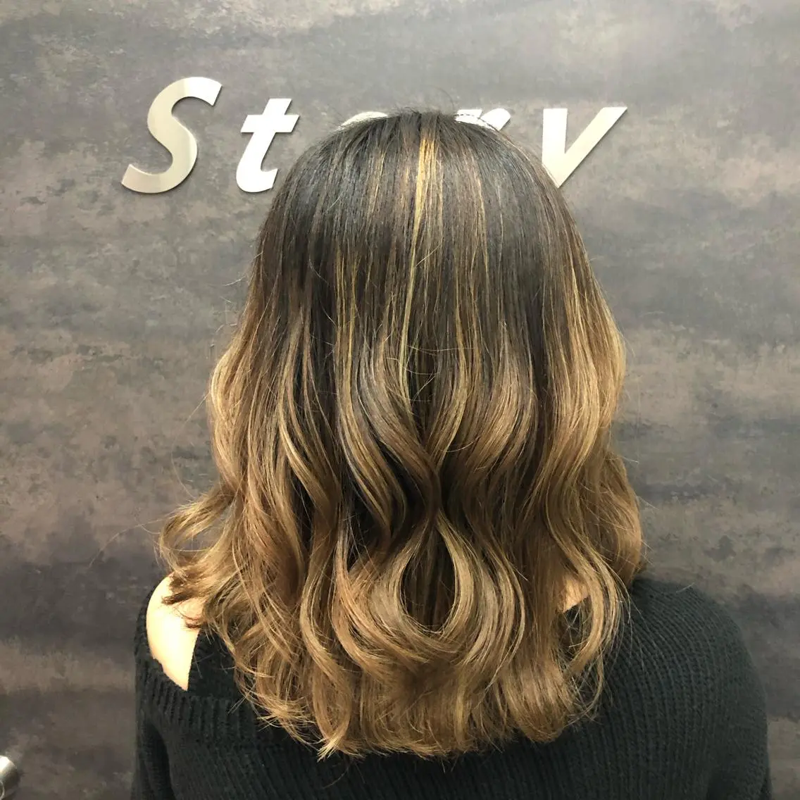 ミディアム カラー パーマ ヘアカラー ヘッドスパ レイヤーStyle 🪽菜々実のヘアスタイル