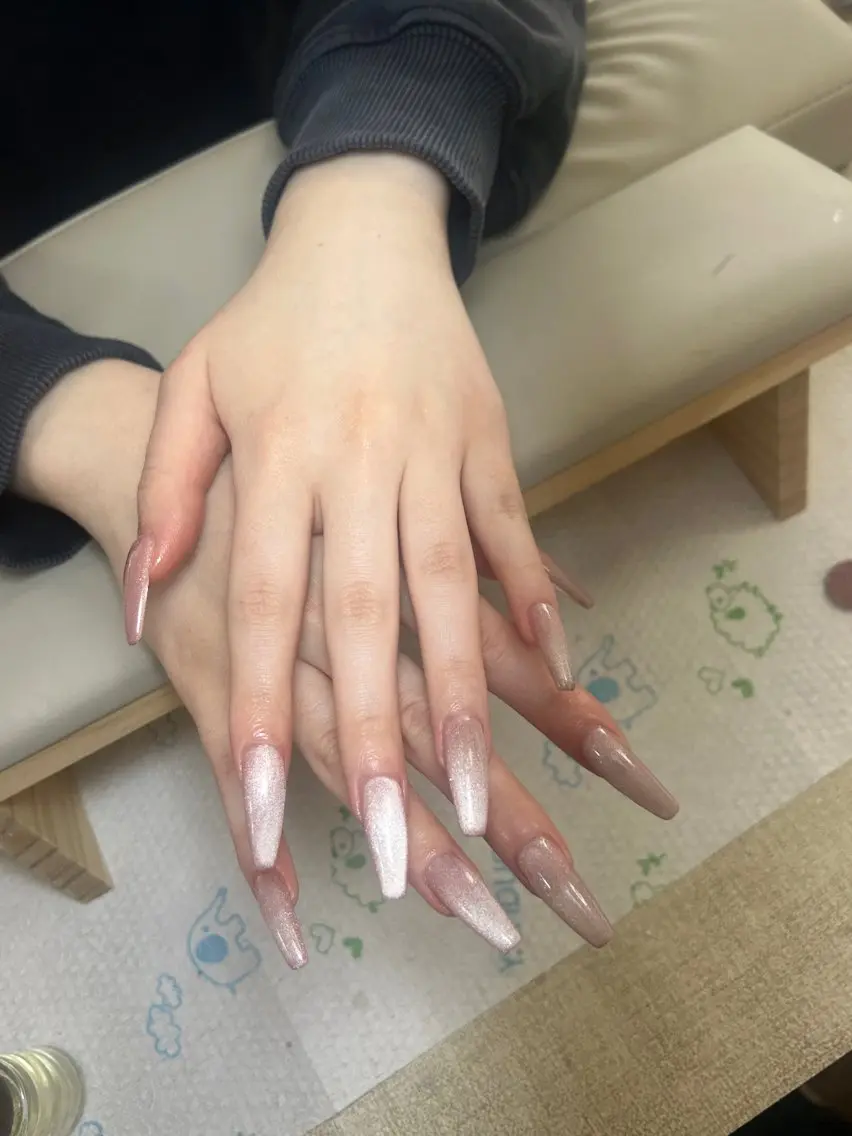 ネイル アートネイル チークネイル 長さ出し フレンチネイル ジェルネイル 🦋new Nail🦋ニノのネイルデザイン