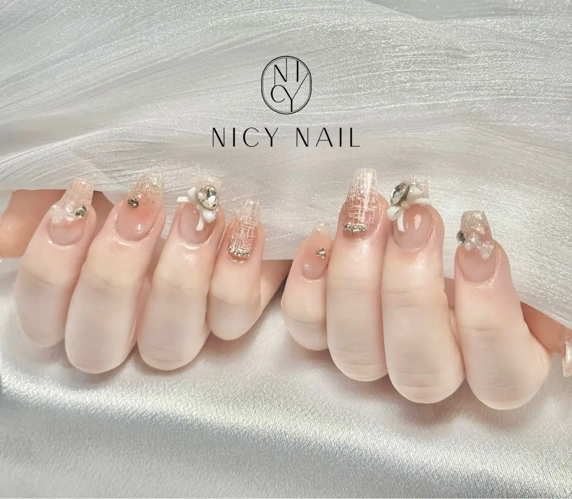 ネイル アートネイル オーロラネイル ブルー チークネイル フットネイル ハンドネイル NICY NAIL 池袋のネイルデザイン