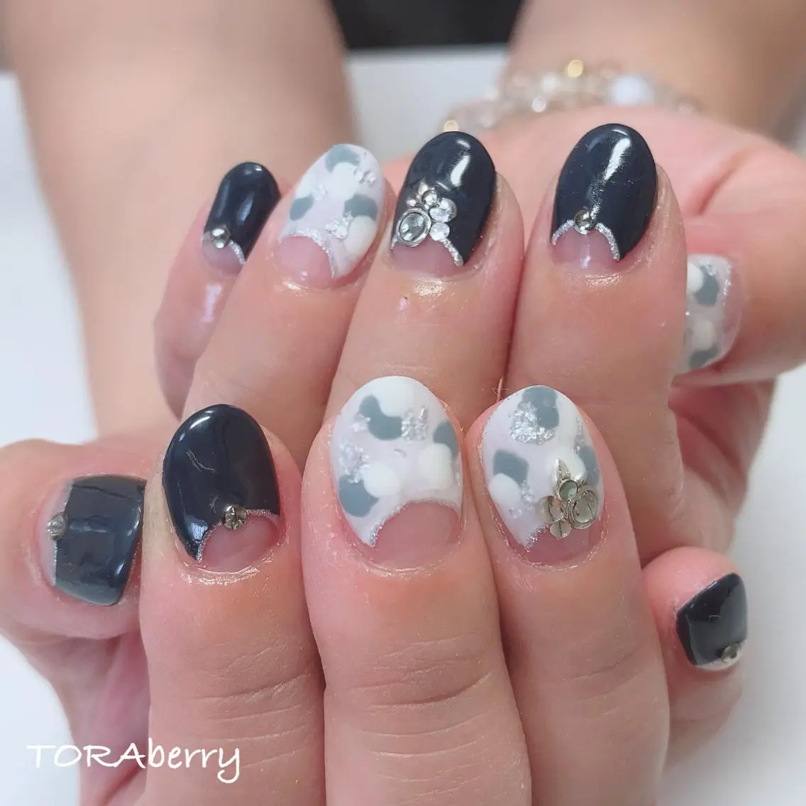 ネイル ハンドネイル ネイリスト なつみのネイルデザイン