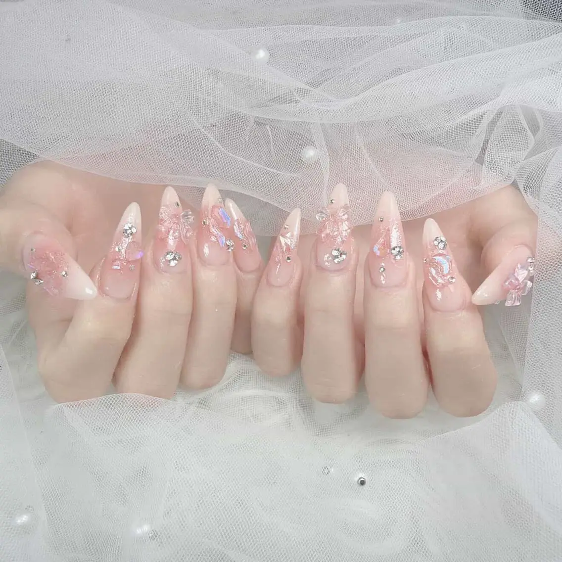 ネイル ハンドネイル LANA NAILのネイルデザイン