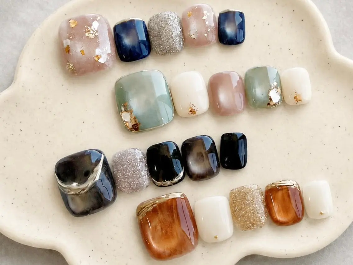 ✨🦶フット90分アート持ち込みコース(シンプルめ)【オフ.ケア込み】💅✨の写真