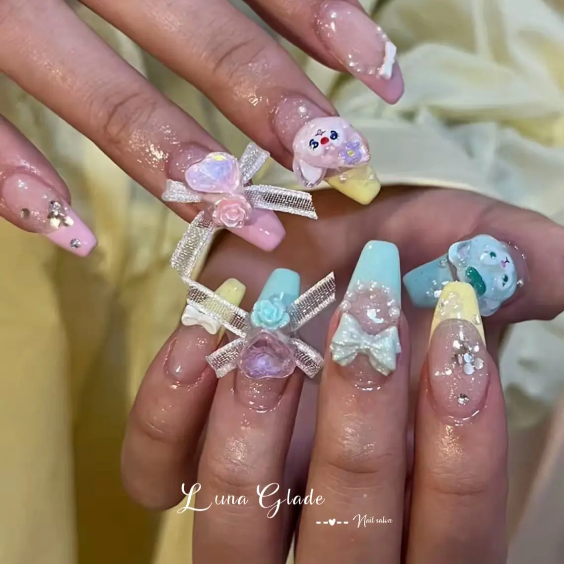 ネイル ハンドネイル Luna Gladeのネイルデザイン