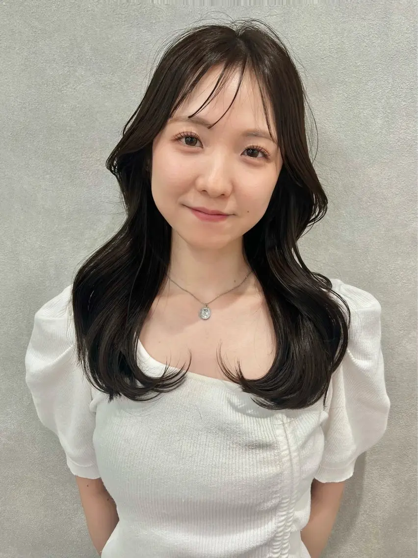 ロング カラー ヘアアレンジ marble by KENJEのヘアスタイル