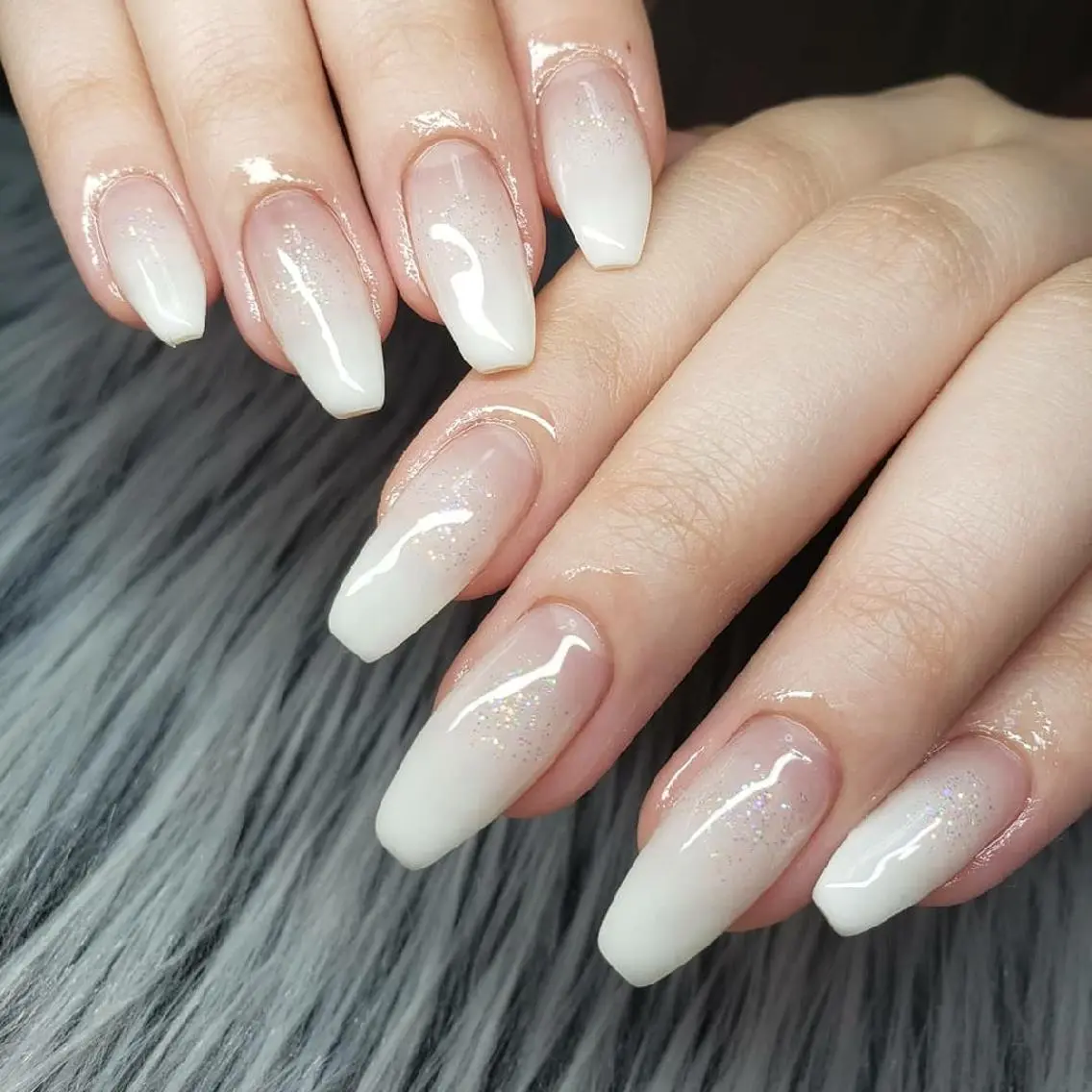 ネイル グラデーション ラメ(グリッター) 持ち込み ホワイト Nail salon Coco【溝の口駅】のネイルデザイン
