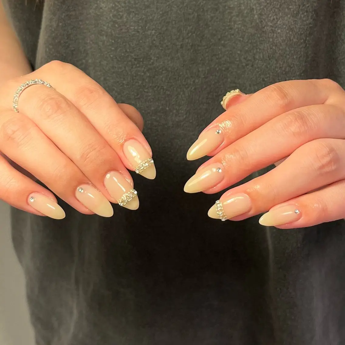 ネイル ハンドネイル フットネイル neroria nailのネイルデザイン