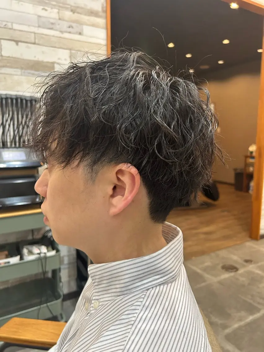 パーマ メンズ 木庭 愛莉のヘアスタイル