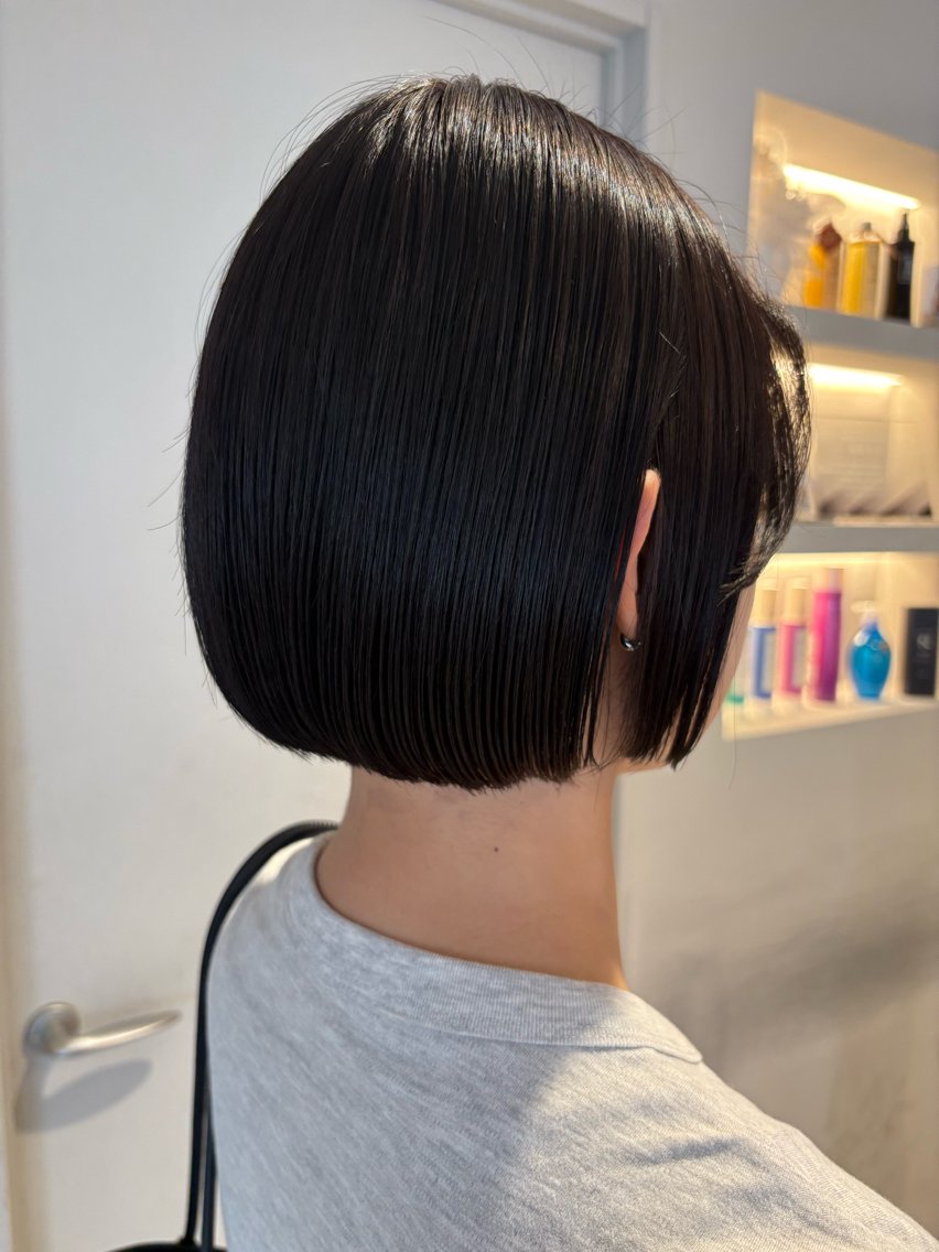 ミディアム 藤田 小波のヘアスタイル