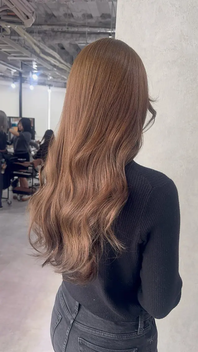 ロング カラー ベージュカラー ブリーチ ブラウンカラー ショコラブラウン ショコラグレージュ カット ヘアカラー トリートメント 赤み無し柔らかカラー 【梅田】madokaのヘアスタイル