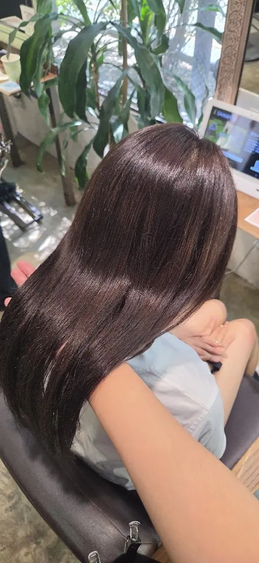 セミロング 谷岡 沙也佳のヘアスタイル