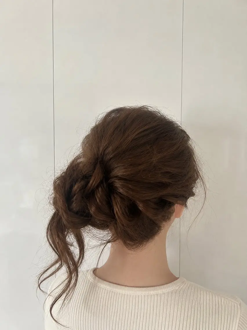 セミロング ヘアアレンジ 阿部 愛美のヘアスタイル