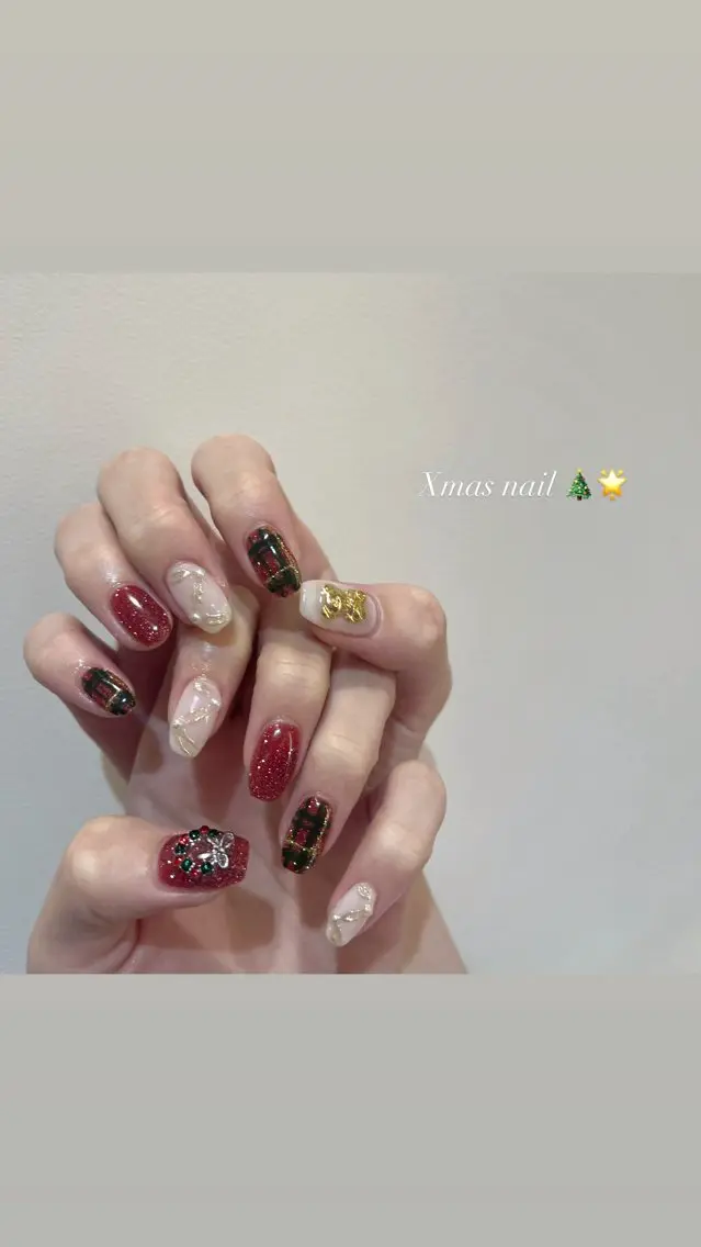 ネイル 冬ネイル クリスマス ハンドネイル Momone⟡.· ／渋谷／パラジェルのネイルデザイン