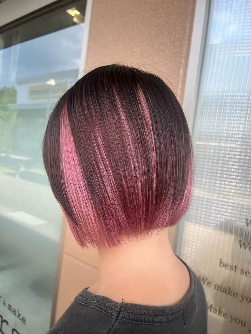 ショート カラー デザインカラー 加藤 奈菜のヘアスタイル