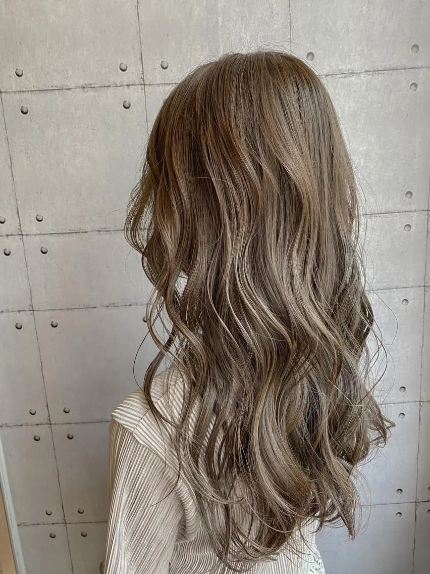 今がオススメ🌈全頭ハイブリーチ+うる艶カラー💗の写真
