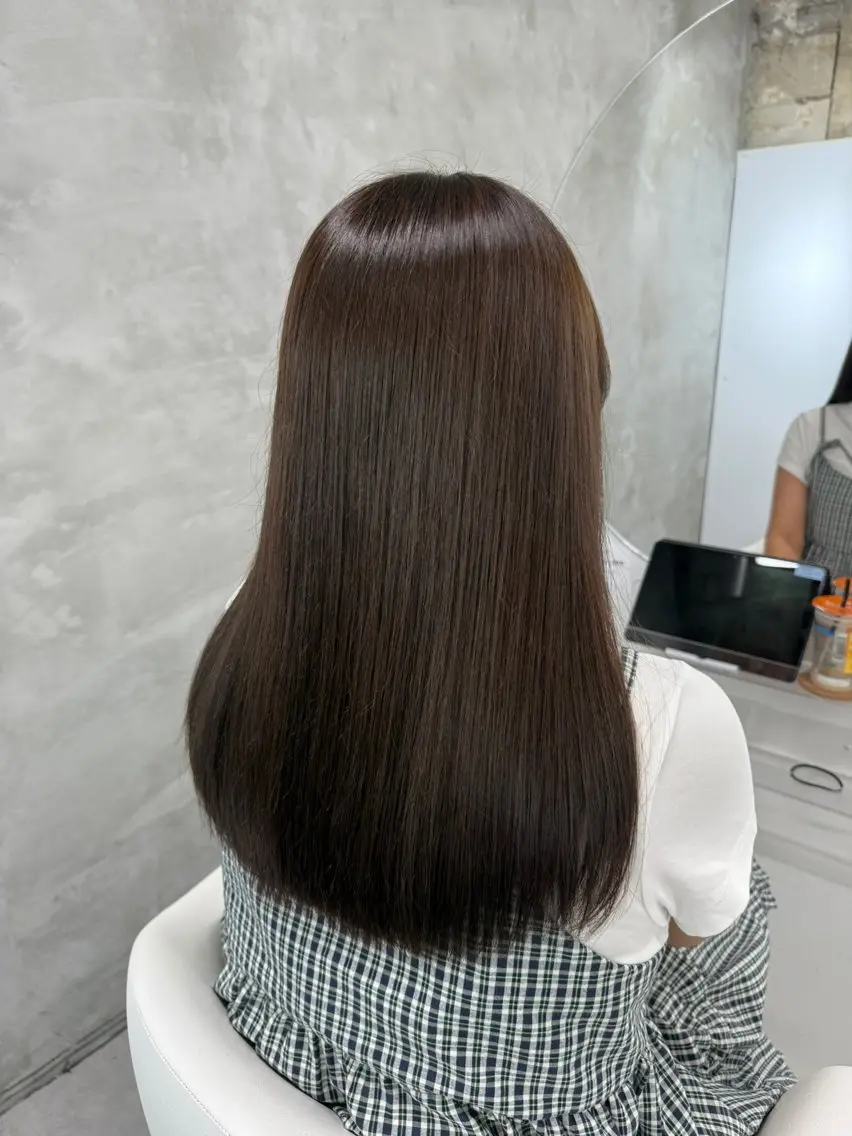 セミロング カラー カット ヘアカラー トリートメント yuuna ✮ door whiteのヘアスタイル
