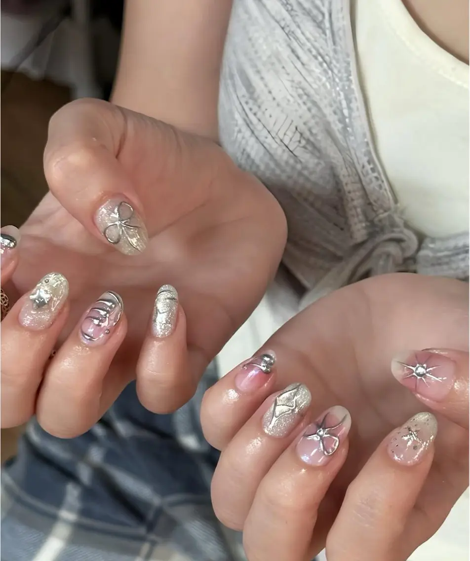 ネイル Lyna 池袋のネイルデザイン