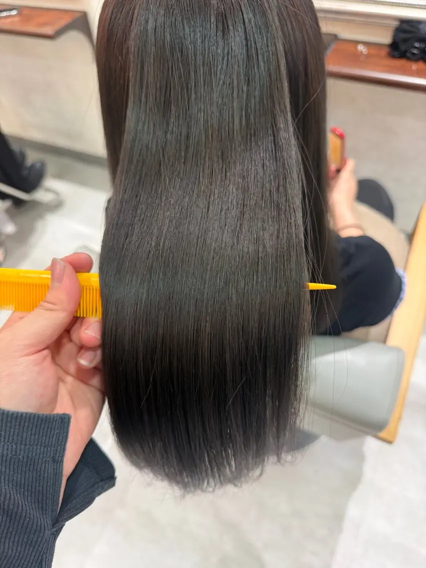 カラー 髪質改善unjour みゆうのヘアスタイル