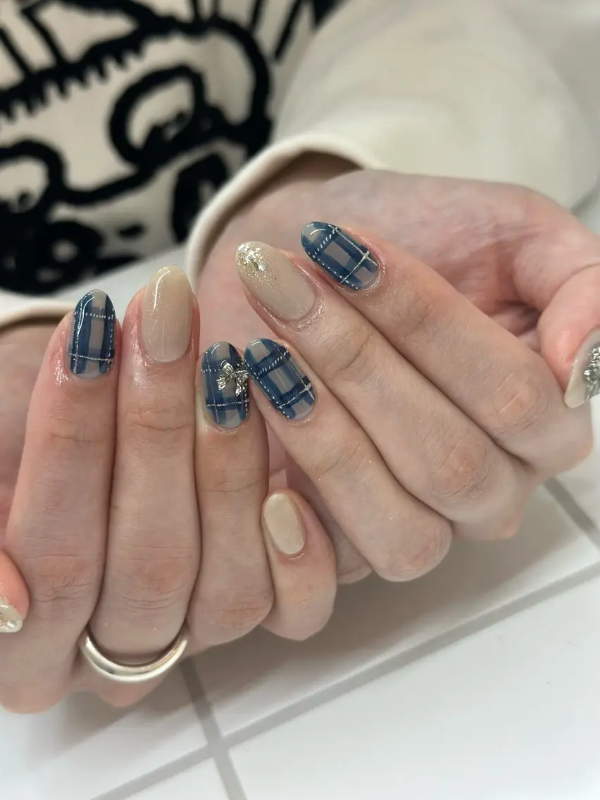 ネイル Elegancia. Hiromiのネイルデザイン