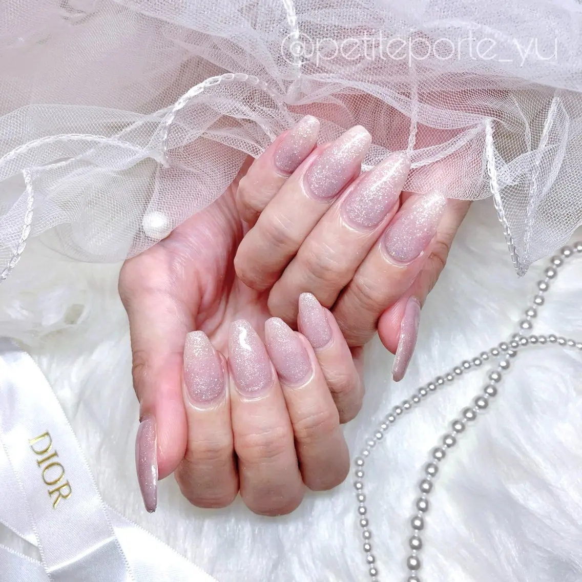 ネイル ガーリー キラキラネイル ラメ(グリッター) ワンカラーネイル ピンク ハンドネイル petite porteのネイルデザイン