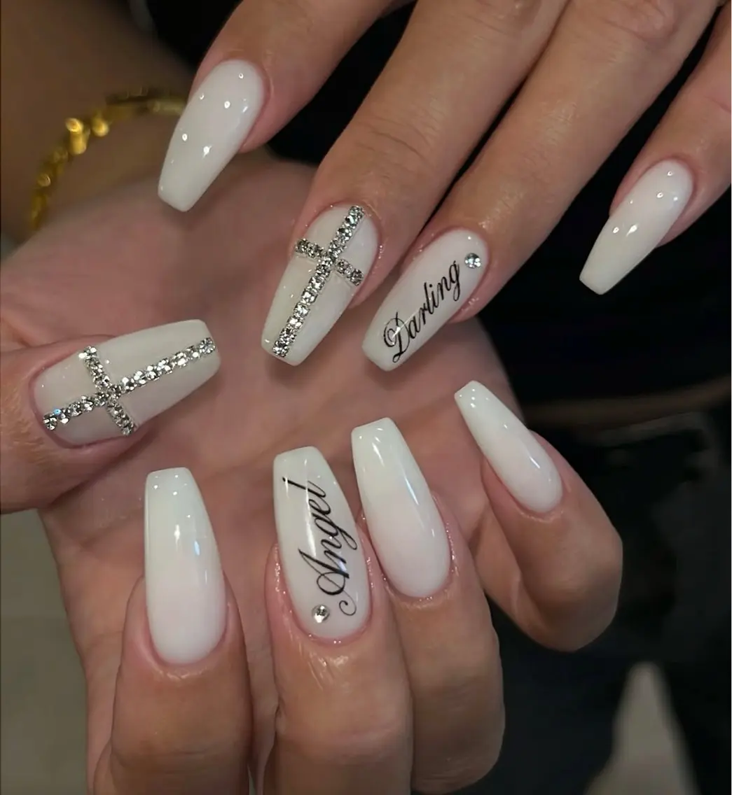 ネイル アートネイル ボルドー フレンチネイル ジェルネイル 氷ネイル・うるうるネイル ハンドネイル Julie NailSalonのネイルデザイン