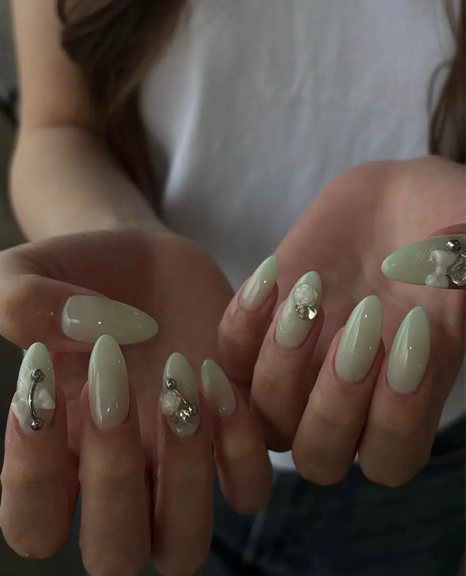 ネイル ハンドネイル Luna Gladeのネイルデザイン
