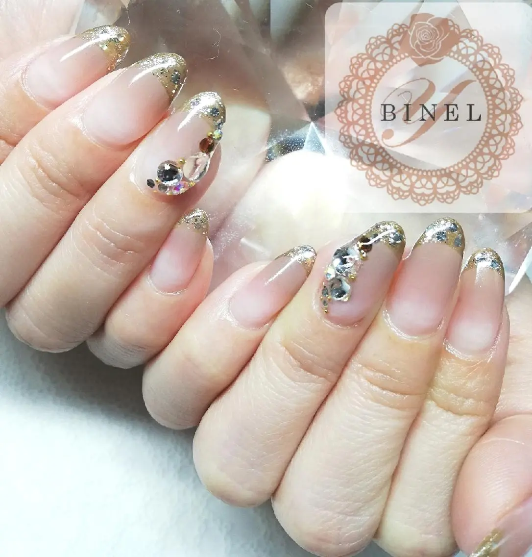 ネイル アートネイル フレンチネイル グラデーション ラメ(グリッター) ハンドネイル Nail Salon Y.BINELのネイルデザイン