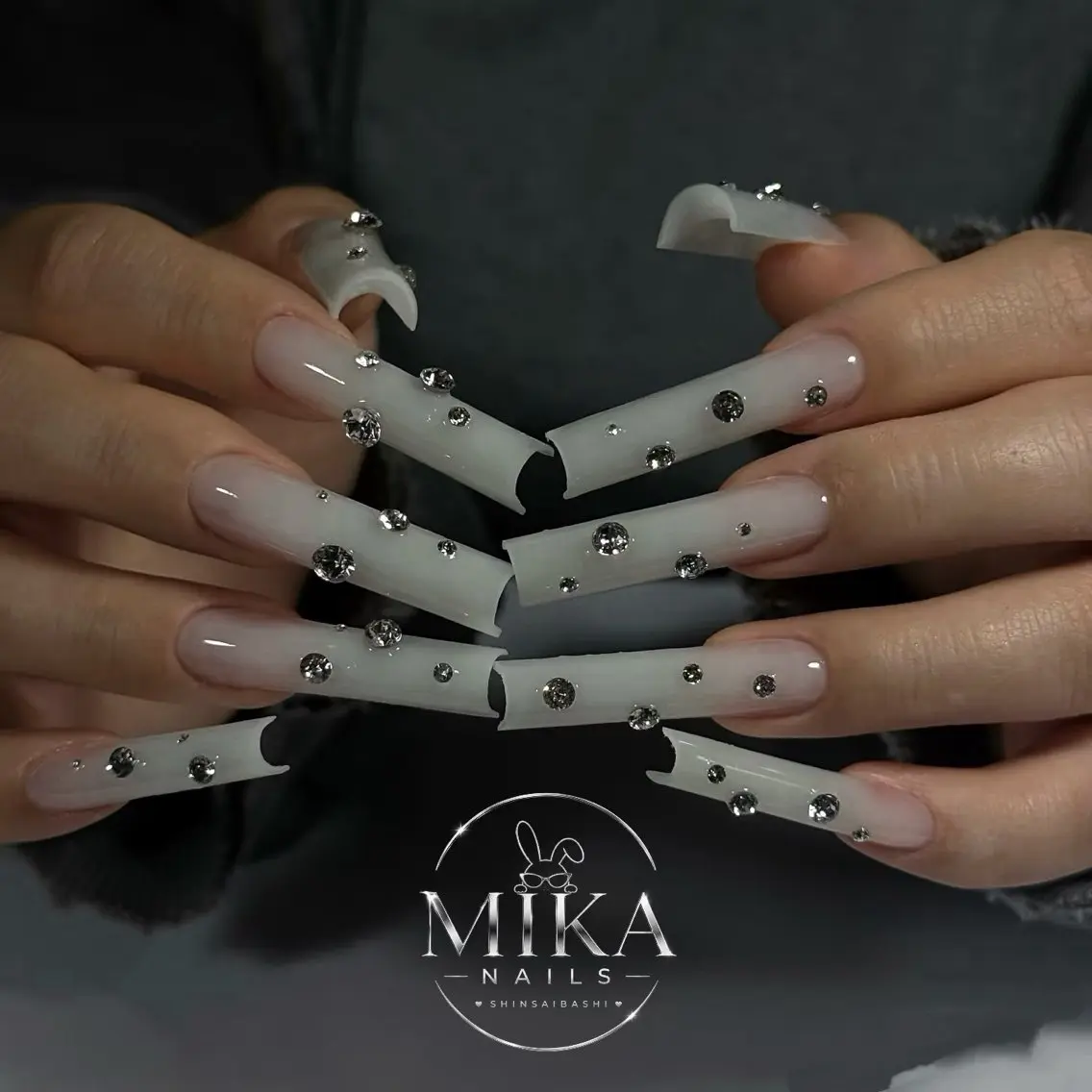 ネイル ハート キラキラネイル 韓国ネイル ロングネイル マグネットネイル ハンドネイル ハンドケア ちみ_Mika Nails 心斎橋のネイルデザイン