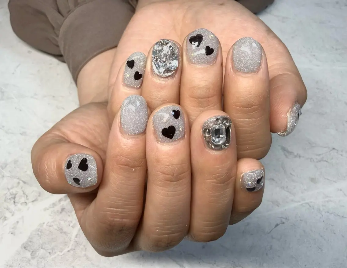 ネイル ハンドネイル 横田 汐里のネイルデザイン
