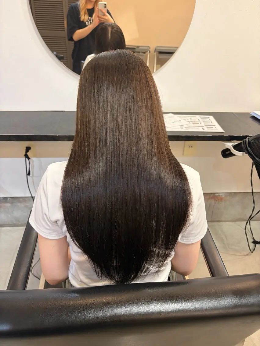 ロング カラー LUCK ユナのヘアスタイル
