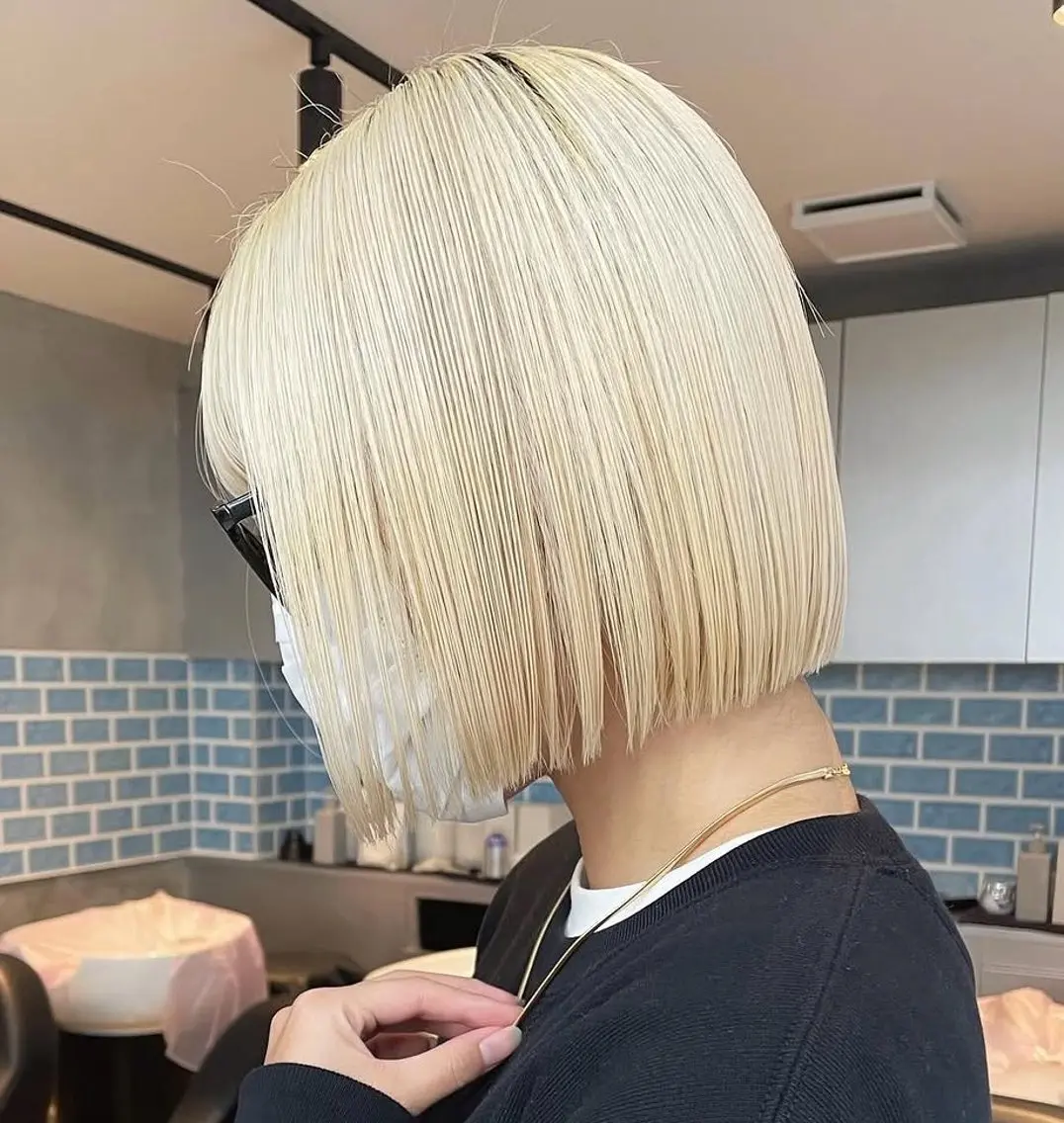 ショート カラー ハイトーンカラー ボブ カット ヘアカラー トリートメント ボブ専門美容師 /ミヤノのヘアスタイル