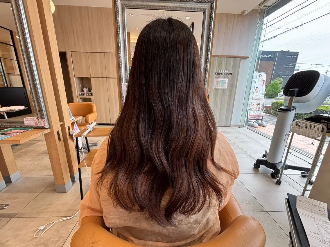ロング かわにし ゆきのヘアスタイル
