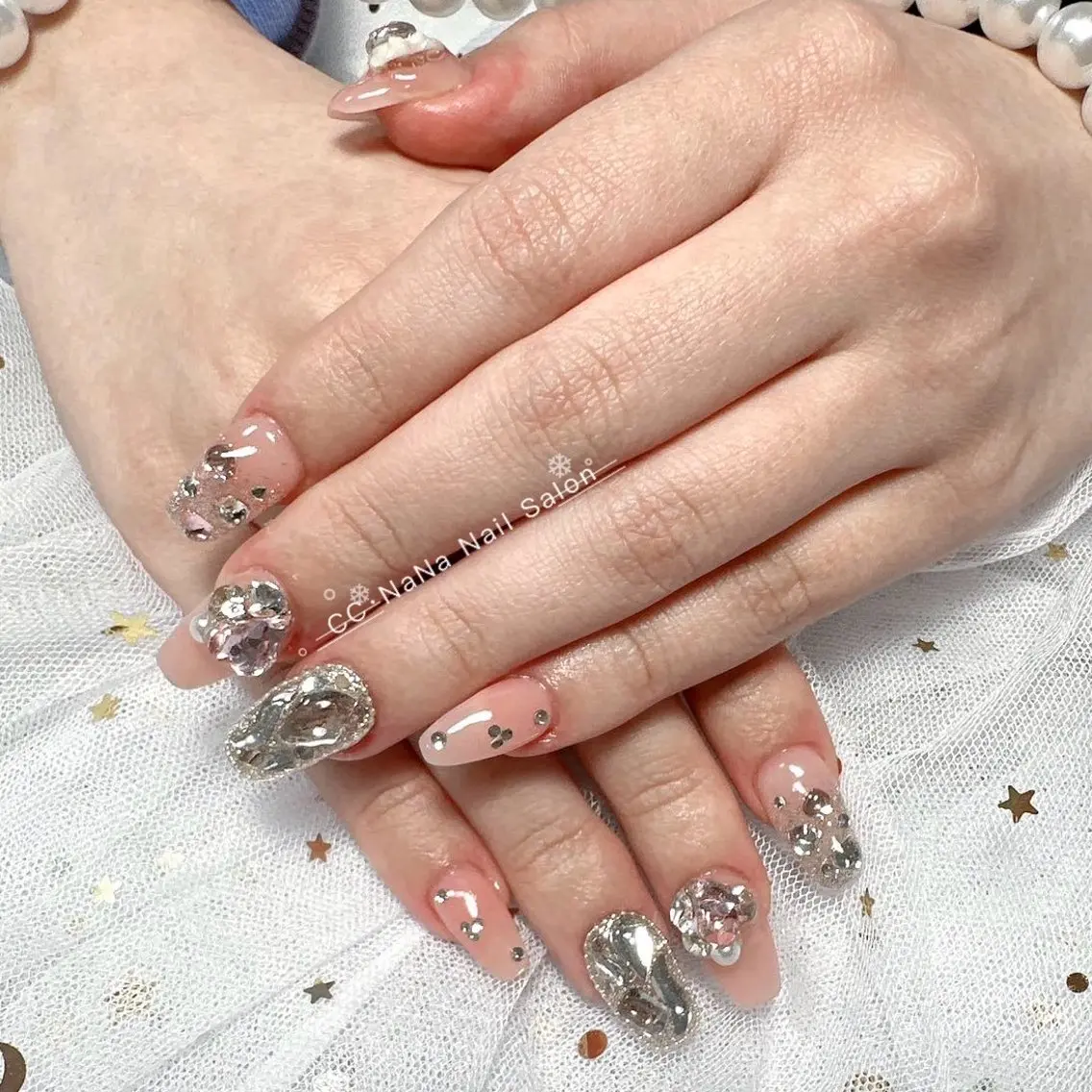 ネイル 持ち込み ハンドネイル 💎CC・NaNa 韓国風ネイル🌙Cのネイルデザイン