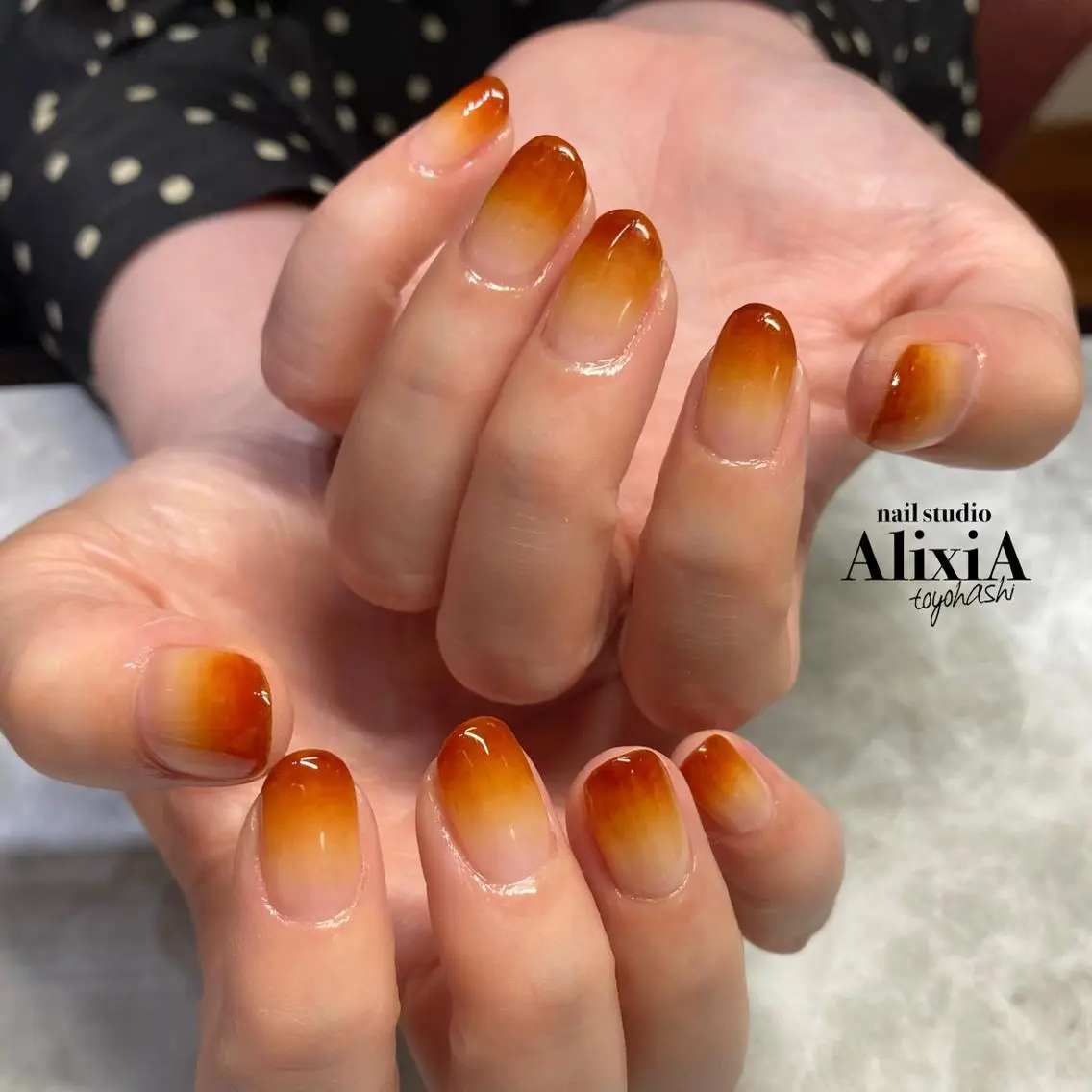 ネイル グラデーション AlixiA ゆみのネイルデザイン