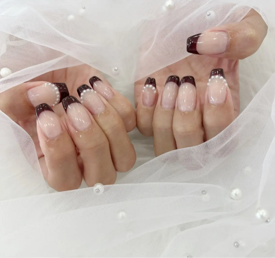 ネイル 長さ出し フットネイル ジェルネイル 韓国ネイル マグネットネイル #Amin nail salonのネイルデザイン