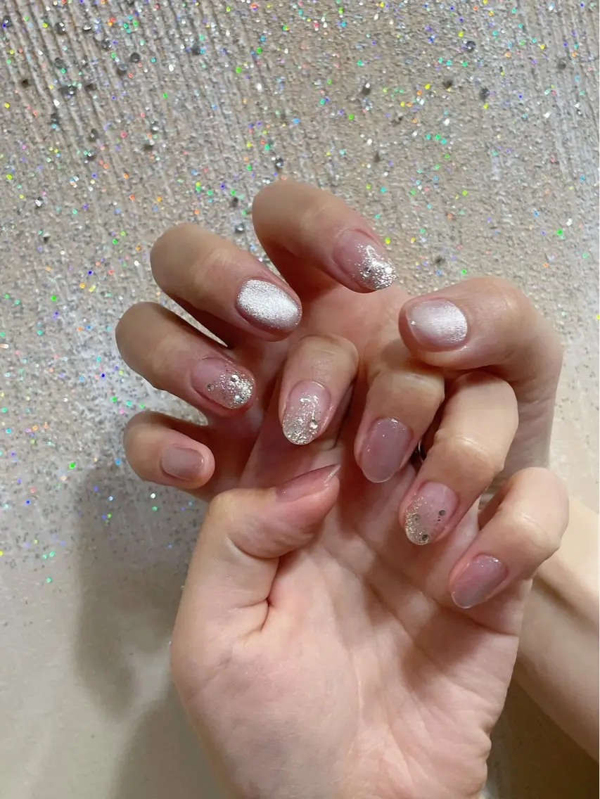 ネイル オーロラネイル フットネイル フレンチネイル ジェルネイル マグネットネイル ハンドネイル mogunail &blowのネイルデザイン