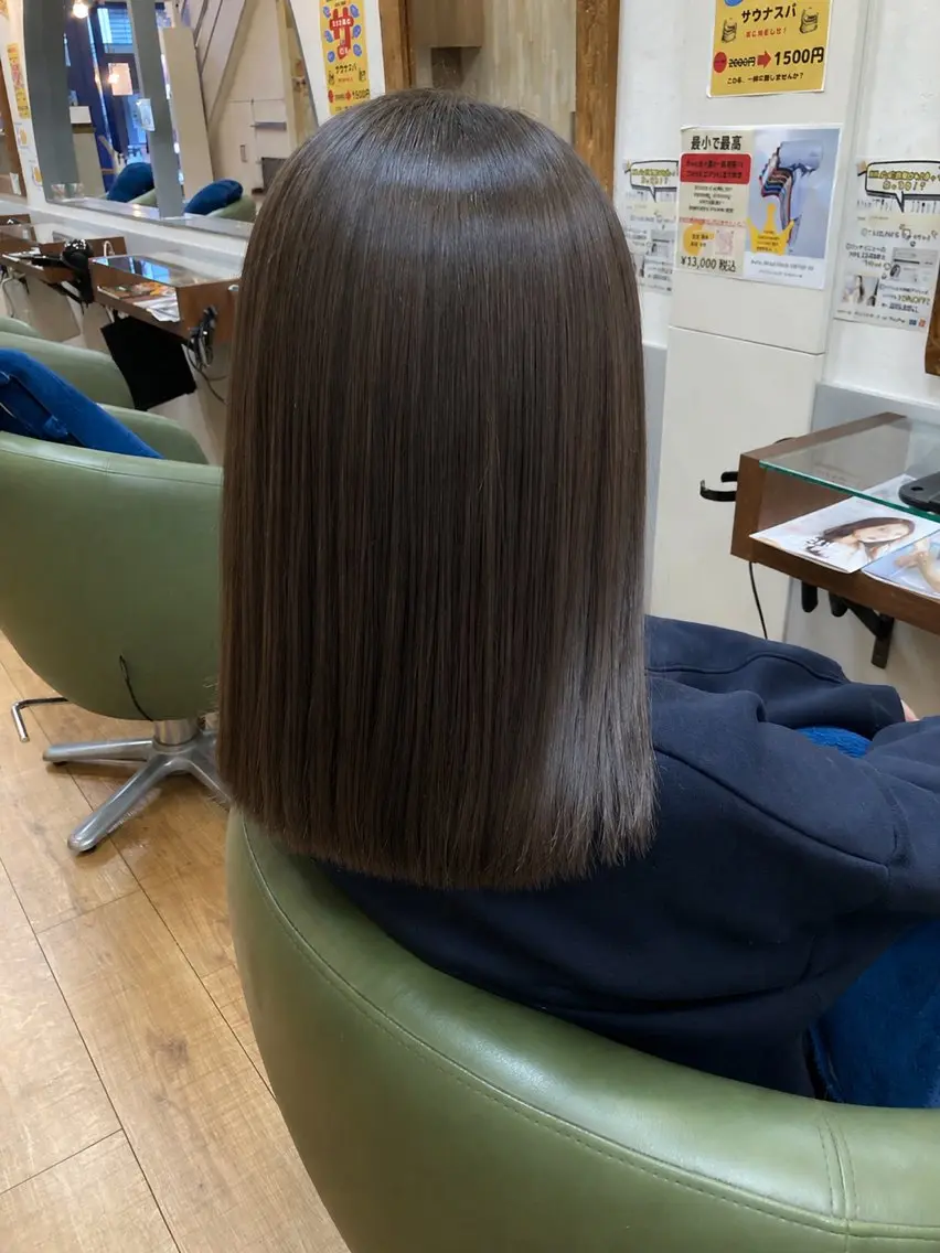 セミロング 松下 沙織のヘアスタイル