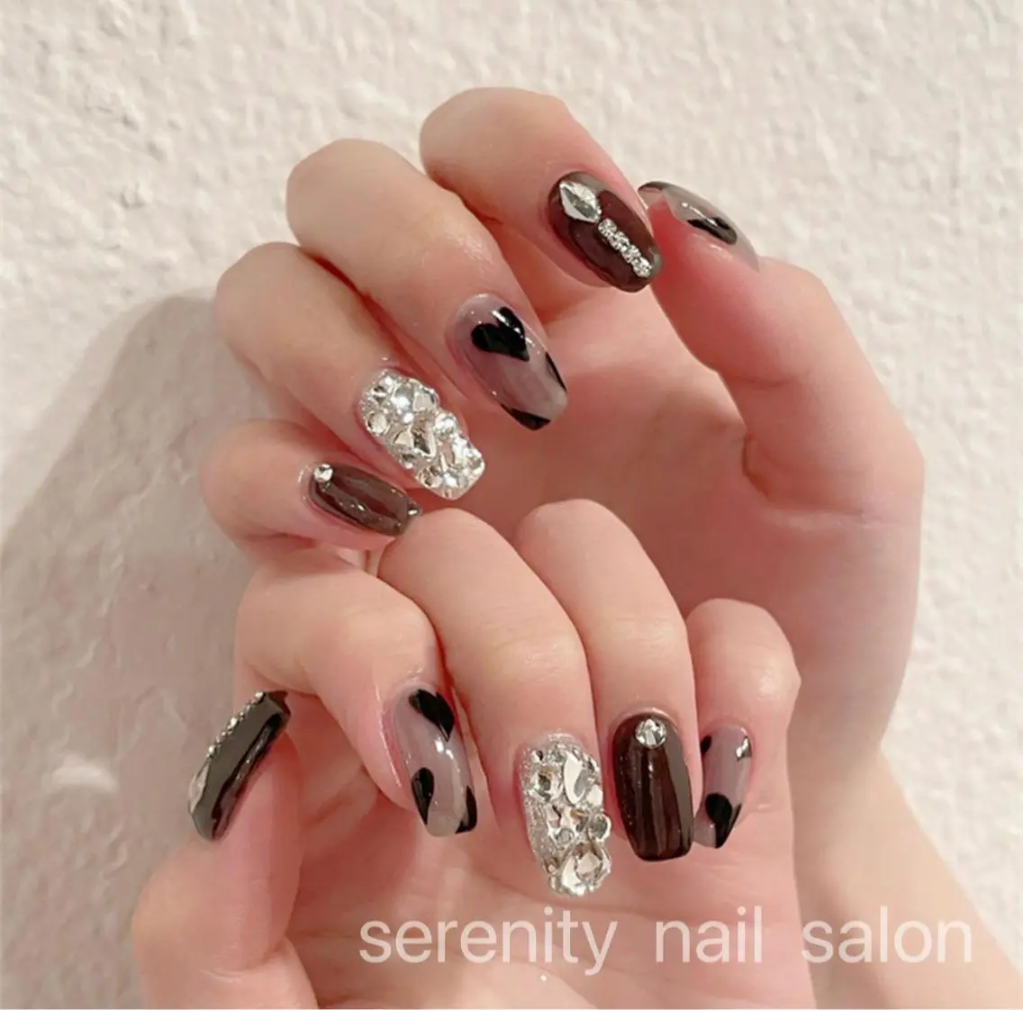 ネイル ハンドネイル ハンドケア ✨Serenity Nail salonのネイルデザイン