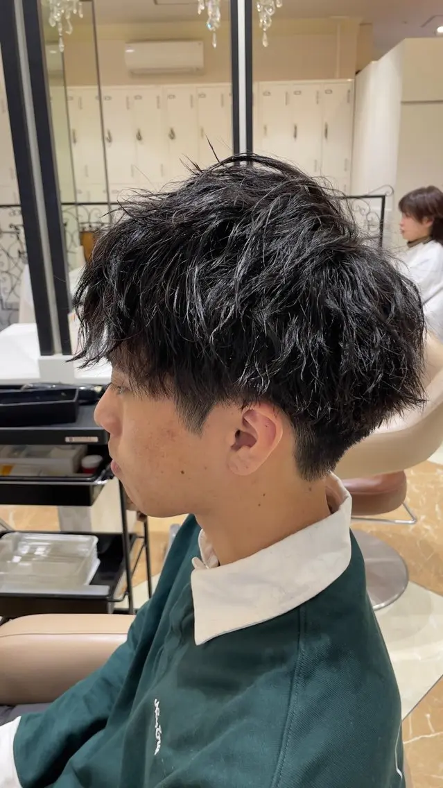 ショート メンズ カット パーマ Yugaメンズパーマ /フェードカットのヘアスタイル