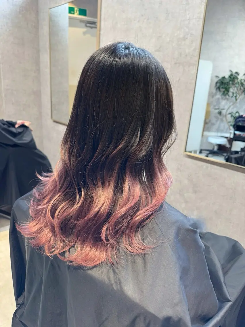 ロング カラー カット ヘアカラー 佐々木  まゆかのヘアスタイル