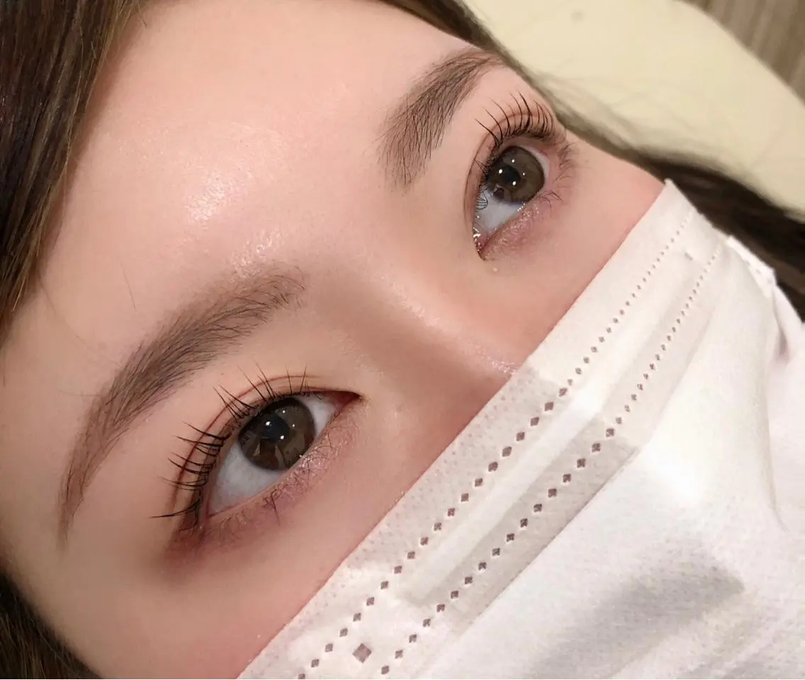 ネイル マツエク・マツパ アイブロウ 眉カラー 韓国風マツエク パリジェンヌラッシュリフト まつげパーマ ワンホンマツエク ハンドネイル フットネイル ハンドケア Nail&eye Belire 新宿のネイルデザイン