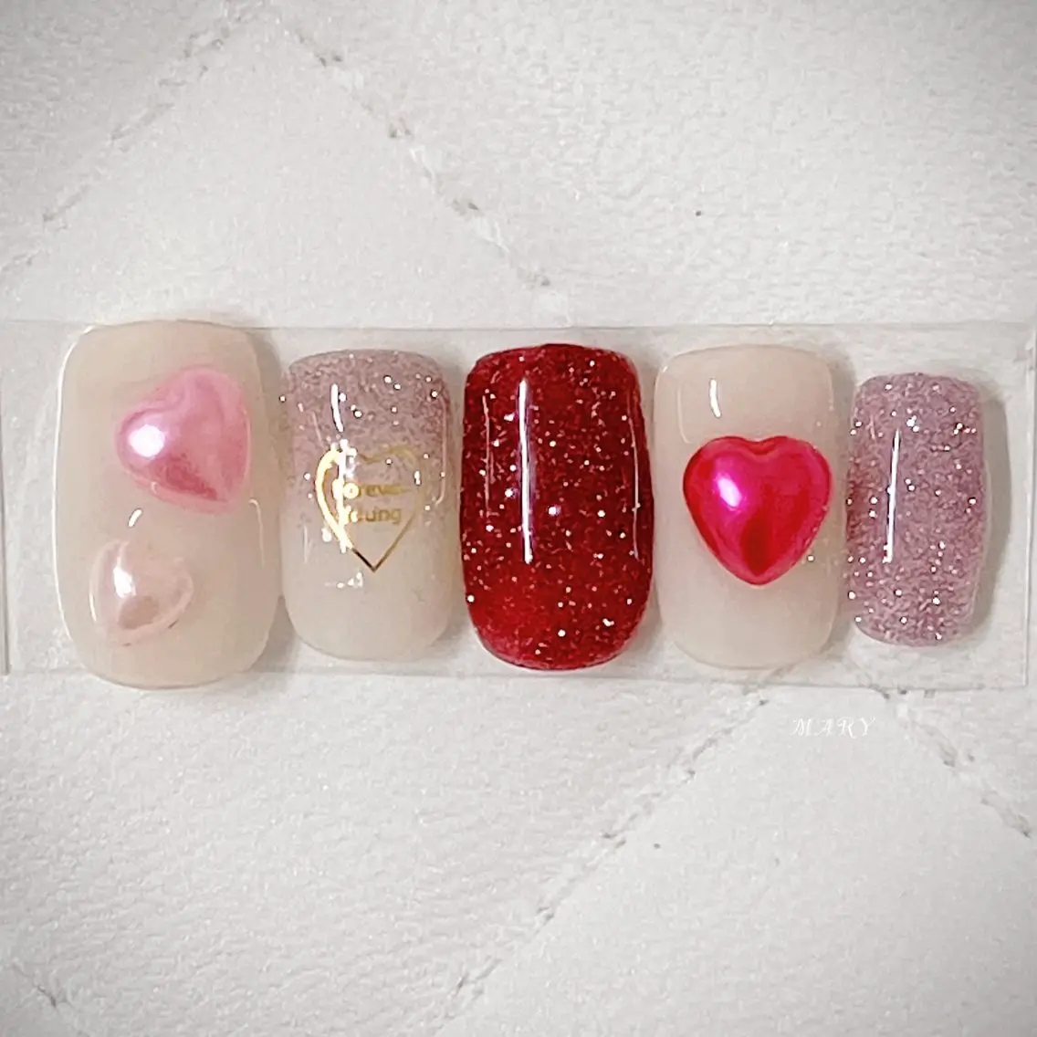 ネイル フラッシュネイル ハート ニュアンスネイル ワンカラーネイル ピンク ハンドネイル Mary nail .narumiのネイルデザイン