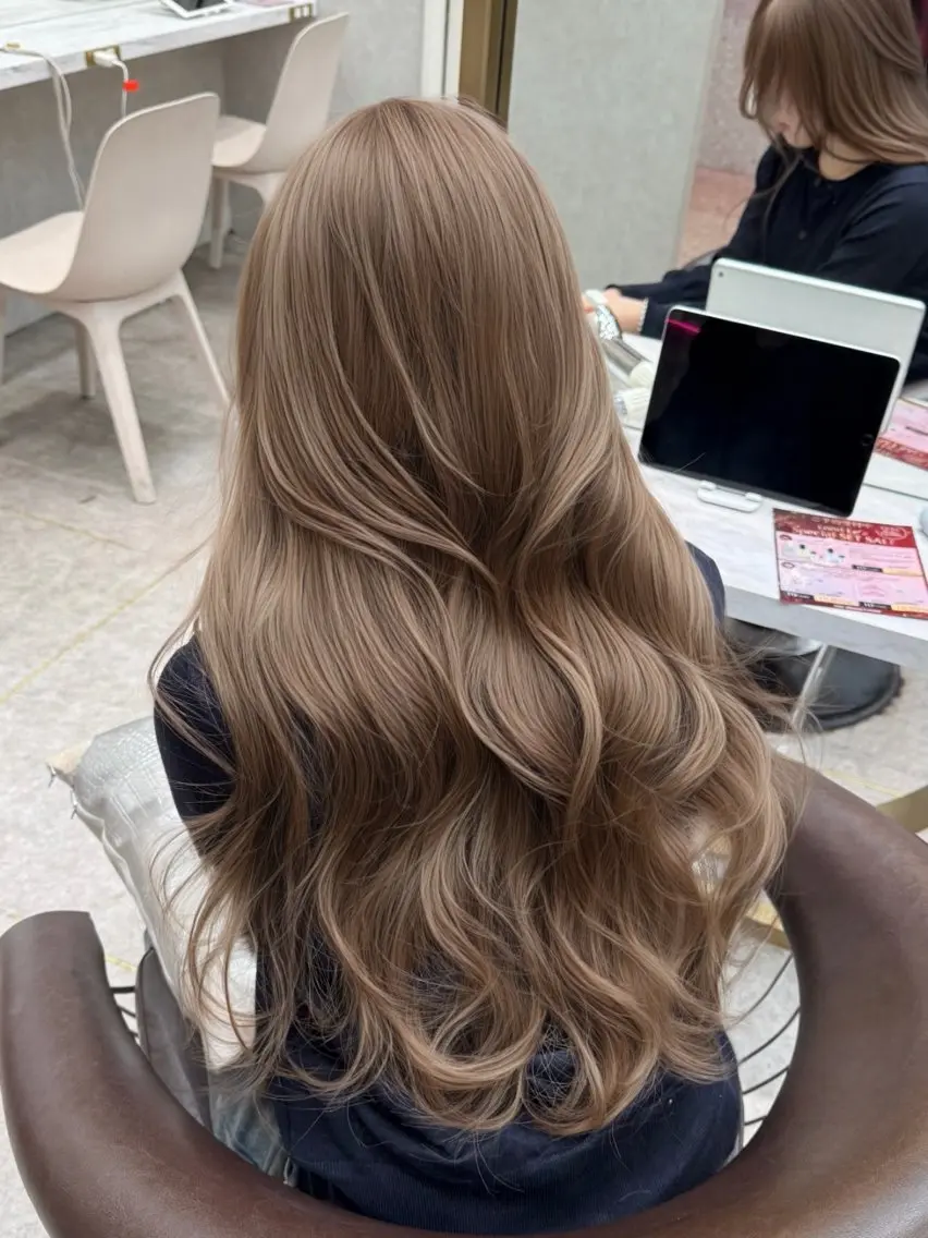ロング カラー ヘアカラー 🤍ワンホンヘア ayaha🤍のヘアスタイル
