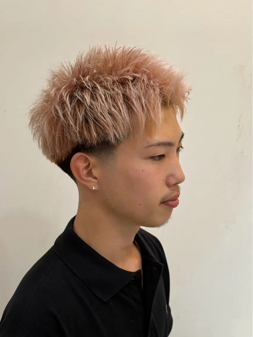 ショート メンズ フェードカット スパイキーショート ショートヘア TUM🔥フェード/ メンズパーマのヘアスタイル