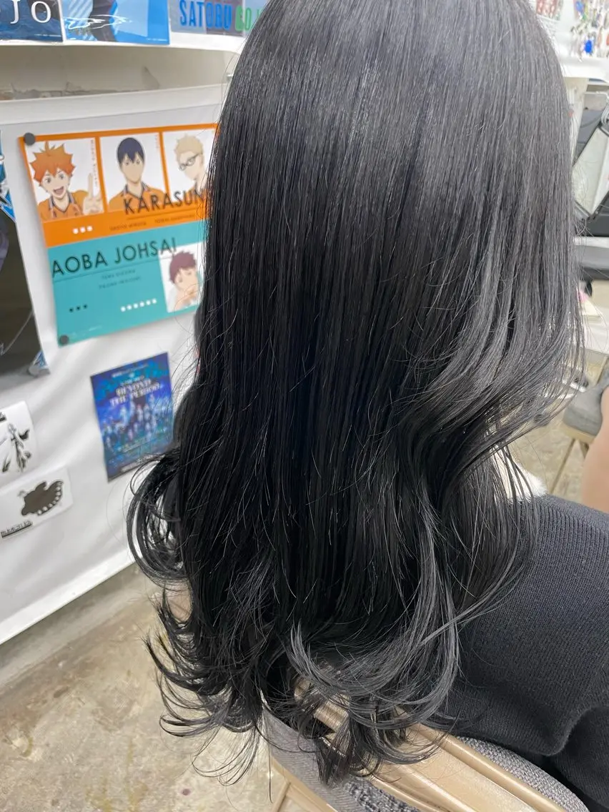 ロング カラー ヘアカラー インナーカラー 推し ブリーチ  髪質改善のヘアスタイル