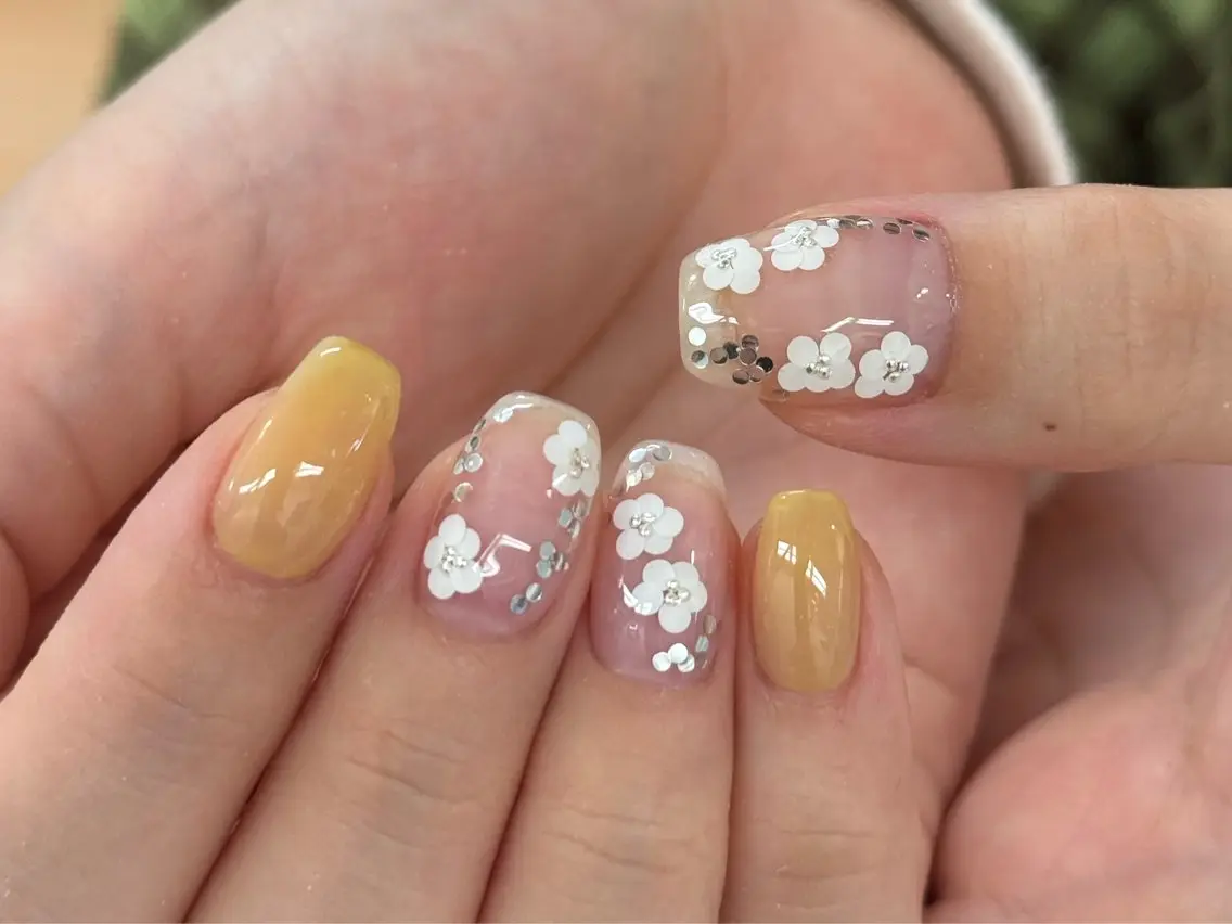 ネイル チークネイル フレンチネイル 韓国ネイル マグネットネイル 持ち込み ハンドネイル LINEA.nail STUDIOのネイルデザイン