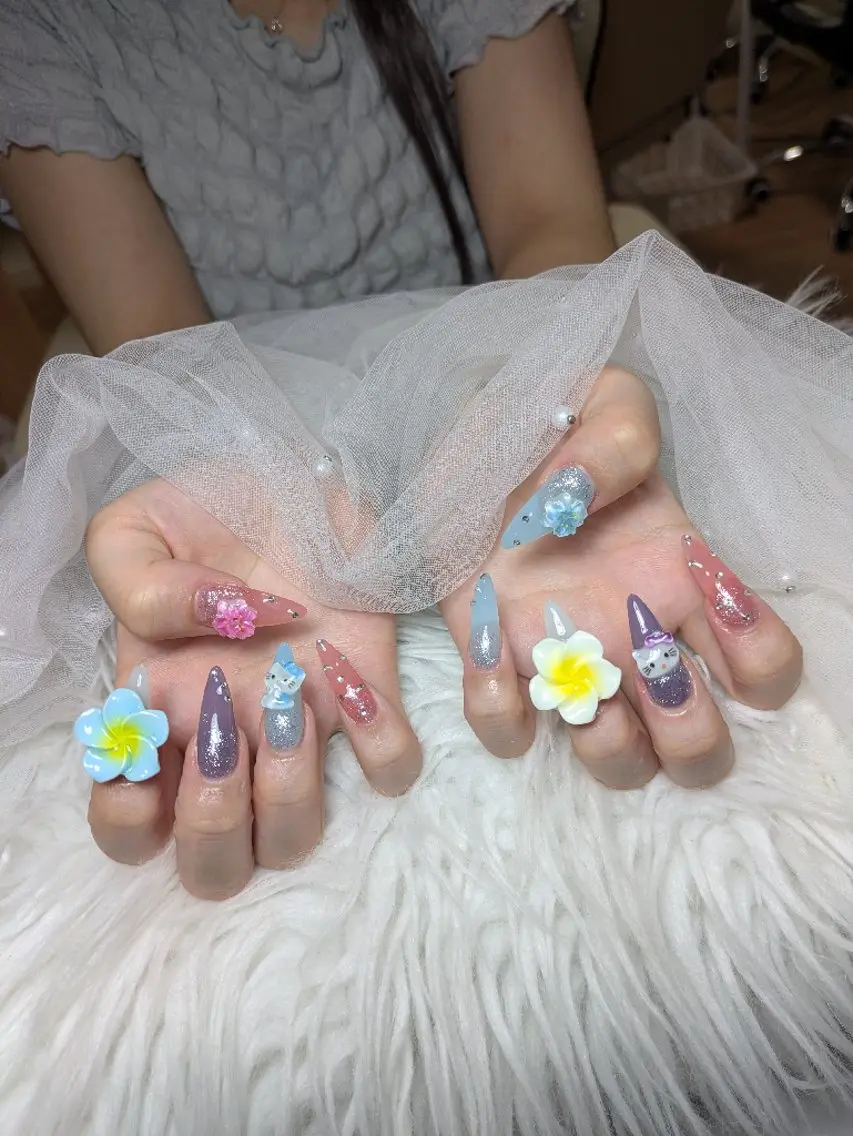 ネイル Queen Nail 研修生のネイルデザイン