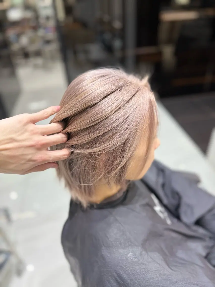カラー メンズ ベージュカラー ホワイトベージュ 渋谷ブリーチカラー/ デザインカラー/優希のヘアスタイル