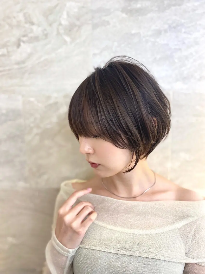 ショート カット トリートメント 小顔カット/ 透明カラー/礼二郎のヘアスタイル