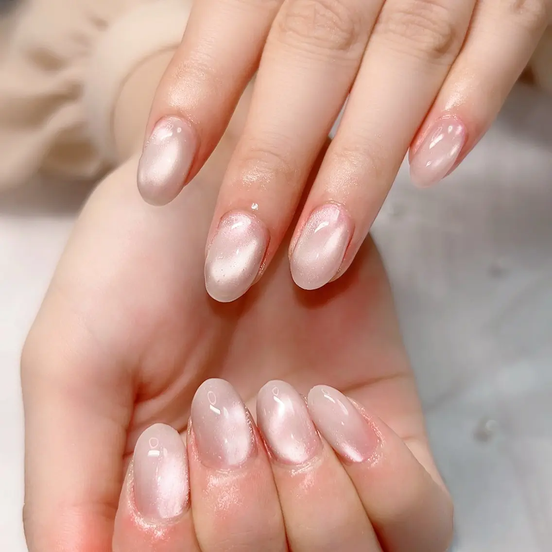 ネイル ブルー ホログラムネイル キラキラネイル ラメ(グリッター) ピンク ハンドネイル Cute Tips nailのネイルデザイン